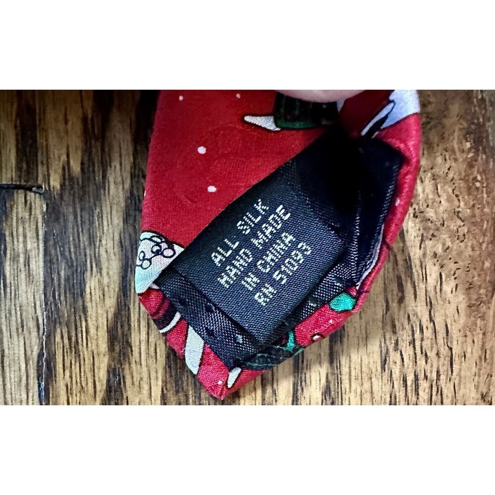 SpecialTies Hallmark Men's Red Santa Golfing Penguins Tie Holiday 100%‎ Silk EUC - Picture 4 of 8